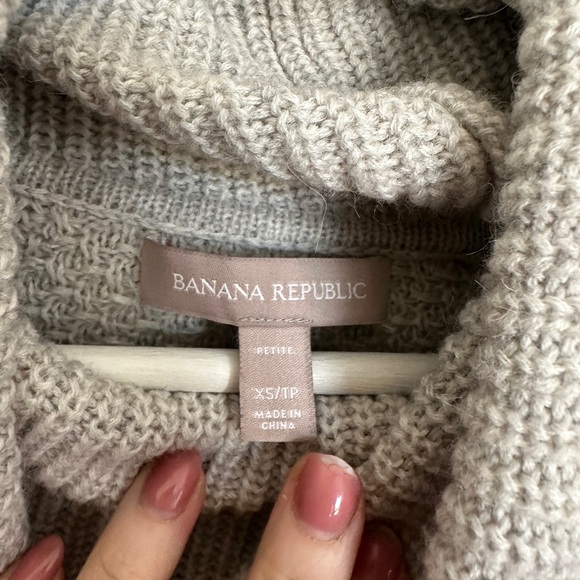 Banana Republic Light Gray Cowl Neck Sweater Wool & Alpaca - Picture 3 of 4